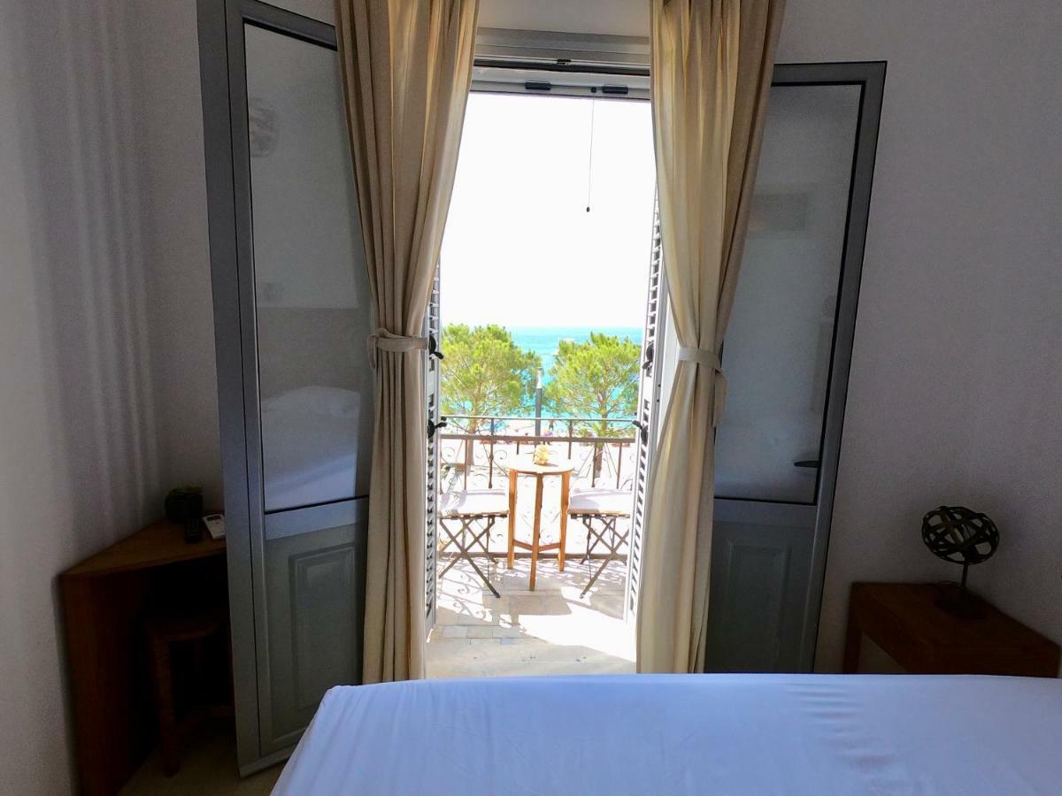 Guesthouse 1932 Himarë Dış mekan fotoğraf