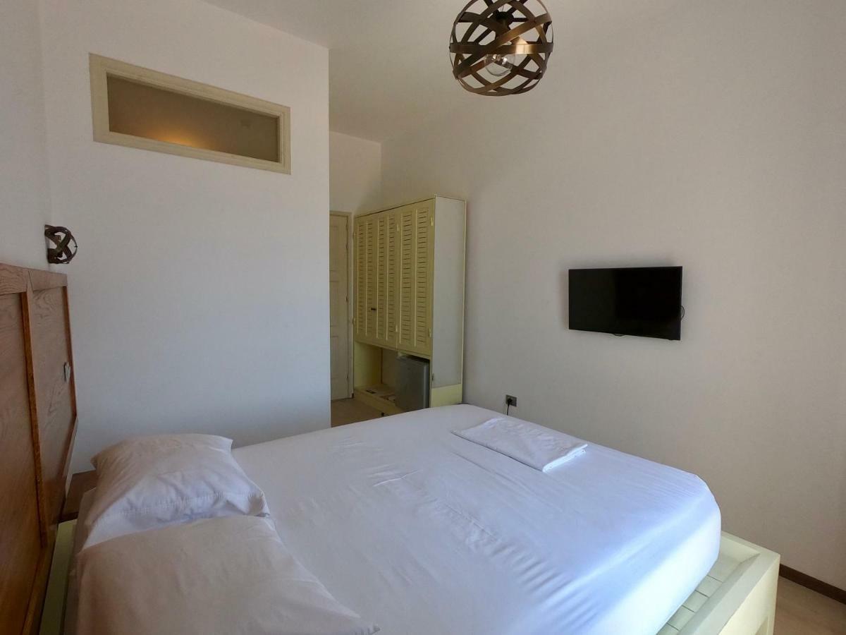 Guesthouse 1932 Himarë Dış mekan fotoğraf